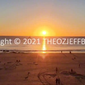HWGACh87-44S | Travelling Around Australia with Jeff Banks