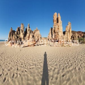 HWGACh94-25P | Travelling Around Australia with Jeff Banks